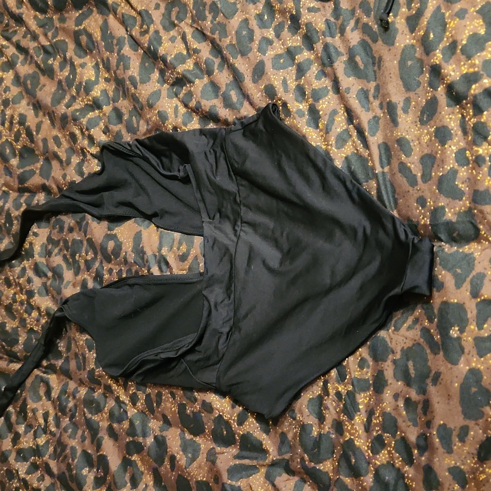 Zara halter bathing suit - Picture 3 of 3
